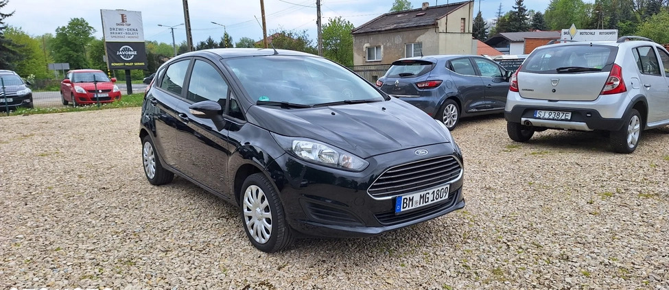 Ford Fiesta cena 31000 przebieg: 145947, rok produkcji 2015 z Jaworzno małe 562